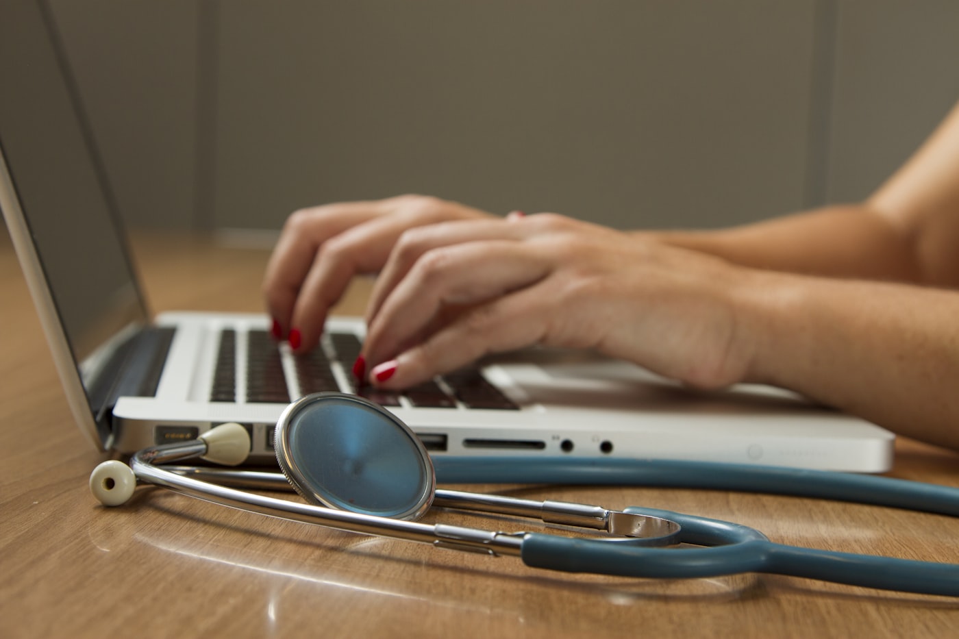 tp-med-desk